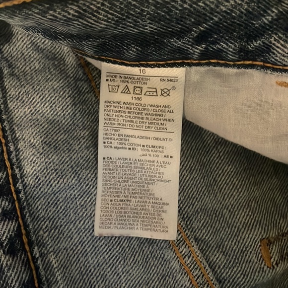 Old Navy Jean Shorts with Adjustable Waistband Sz. 16 - Picture 3 of 4